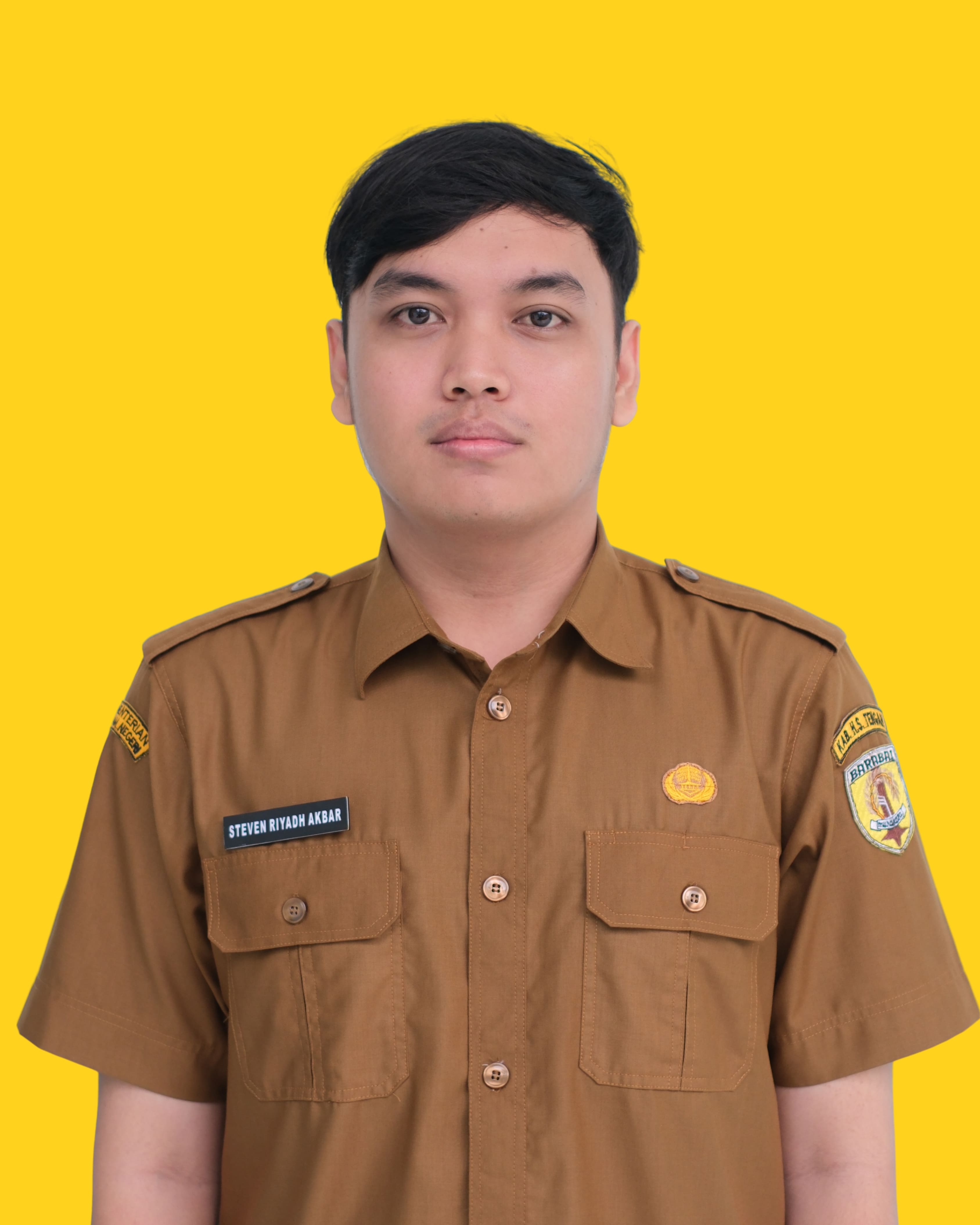 Steven Riyadh Akbar, S.Pd.